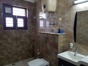 Bathroom in 4 BHK Apartment at DLF The Belaire, Sector 54 – for Sale