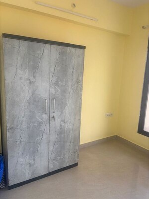 Room in 2 BHK Apartment at Kharghar – for Rent