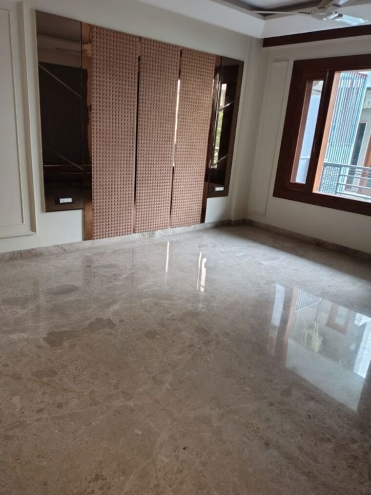 Room, unitech-the-world-spa 4 Bedroom 4200 Sq.Ft. Apartment In Sector 30 Gurgaon 10465977