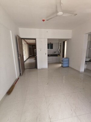 Room in 2 BHK Apartment at Kolte Patil Little Earth, Kiwale – for Rent