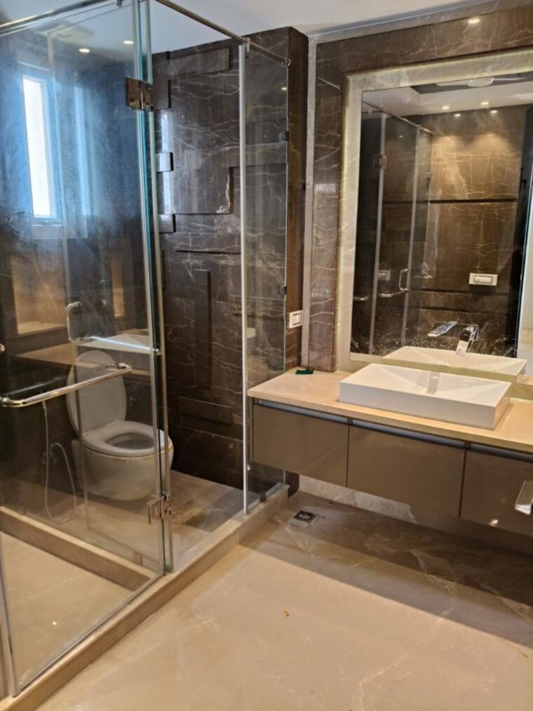 Kitchen, hauz khas 4 Bedroom 500 Sq.Yd. Builder Floor In Hauz Khas Delhi 10466016
