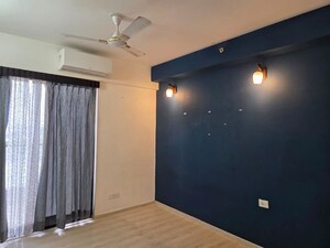 Room in 3 BHK Apartment at M3M Skywalk, Sector 74 – for Rent