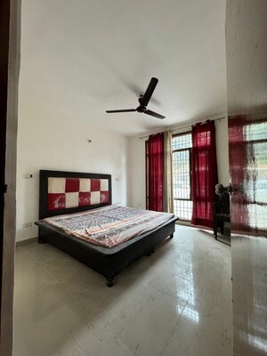 Bedroom in 3 BHK Builder Floor at Sector 79 – for Sale