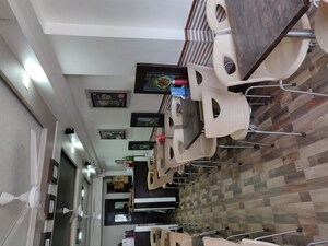  Shop For Rent in Naranpura