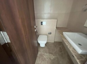 Bathroom in 2 BHK Apartment at Peninsula Salsette 27, Byculla – for Rent