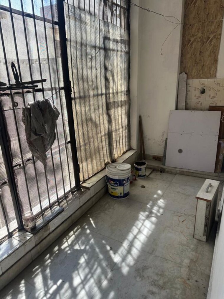 Balcony, naraina 3 Bedroom 150 Sq.Yd. Builder Floor In Naraina Delhi 10466128