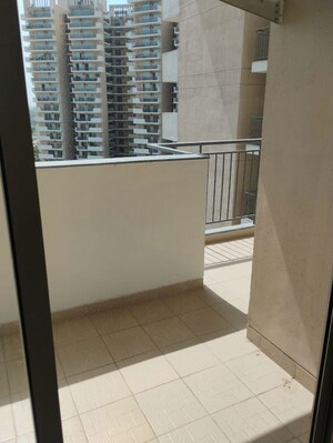 Room in 4 BHK Apartment at Adani M2K Oyster Grande, Sector 102 – for Rent