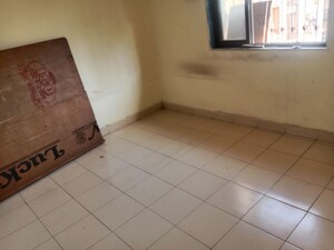 Room in 1 BHK Apartment at Ulwe Sector 19 – for Sale