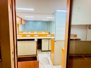  Office Space For Rent in Majestic Shopping Centre, Girgaon