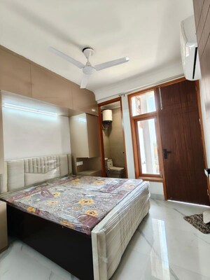Bedroom in 1 BHK Builder Floor at Saket – for Rent