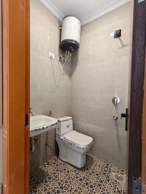 Bathroom in 1 BHK Builder Floor at Saket – for Rent