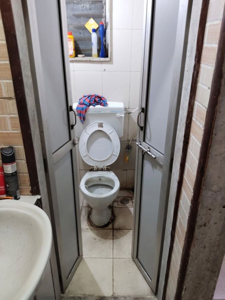 Bathroom, dipti-millenium-apartments 1 Bedroom 440 Sq.Ft. Apartment In Andheri East Mumbai 10466154