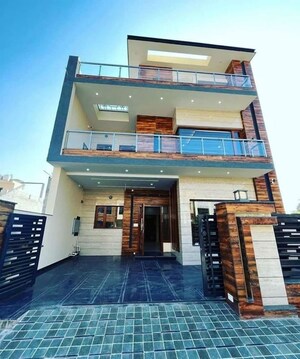  Villa For Sale in Ottapalam