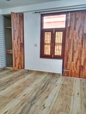 Room in 1 BHK Apartment at Saket – for Rent