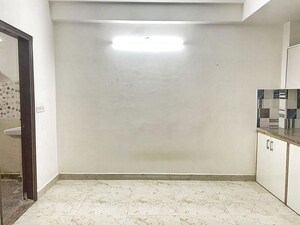 Room in 1 BHK Apartment at Saket – for Rent