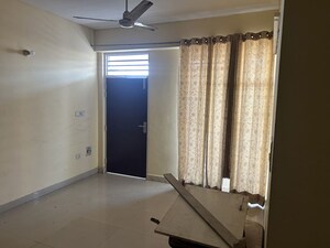 Team Area in 3 BHK Apartment at TDI City Kingsbury, Kundli – for Rent