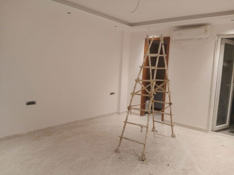 Room, greater kailash part 3 2 Bedroom 100 Sq.Yd. Builder Floor In Greater Kailash Part 3 Delhi 10466205
