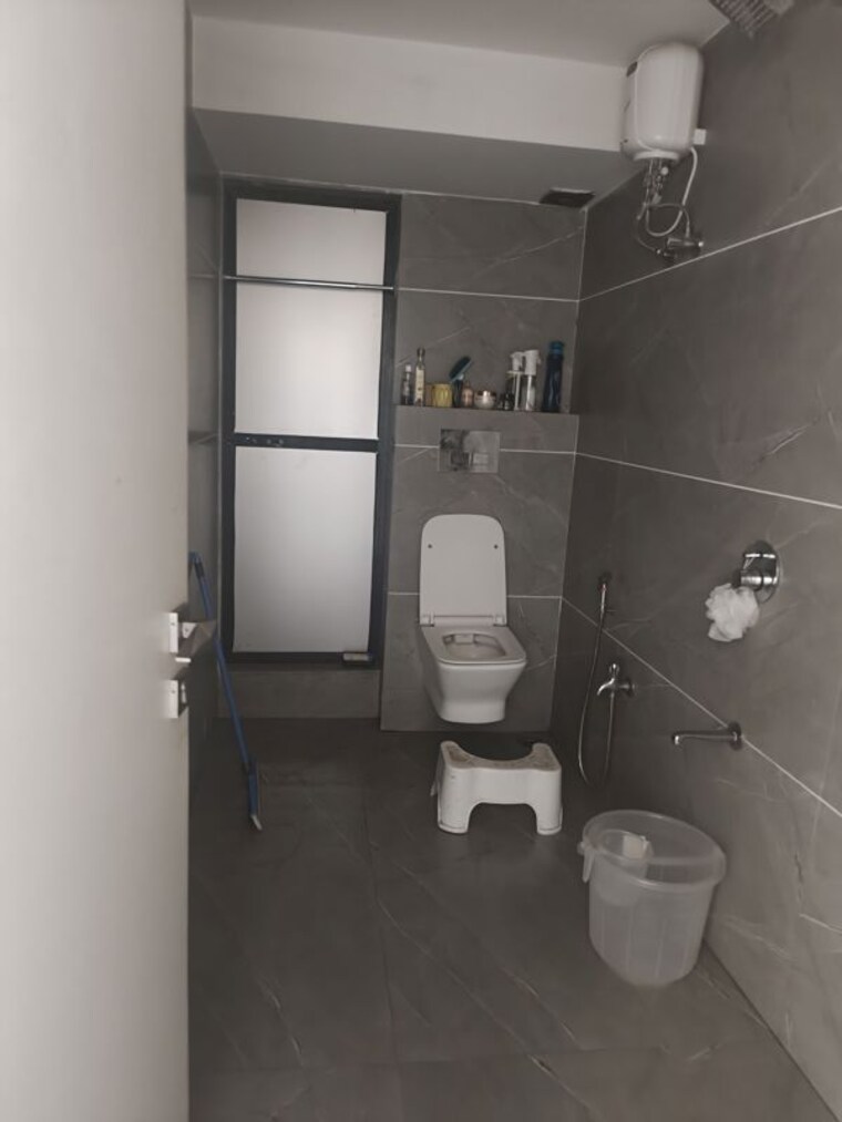 Bathroom, sewri Pg For Boys In Sewri 10466209