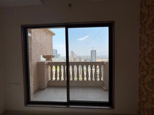 Room in 2 BHK Apartment at Paradise Sai Symphony, Kharghar – for Rent