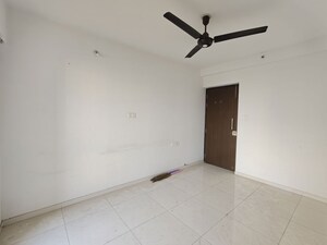 Room in 3 BHK Apartment at Godrej Emerald, Ghodbunder Road – for Rent