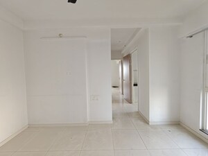 Room in 3 BHK Apartment at Godrej Emerald, Ghodbunder Road – for Rent