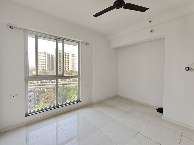 Room, godrej-emerald 3 Bedroom 927 Sq.Ft. Apartment In Ghodbunder Road Thane 10466241
