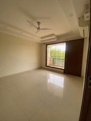 4 BHK Apartment For Rent in Sector 30