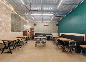  Warehouse For Rent in High Grounds