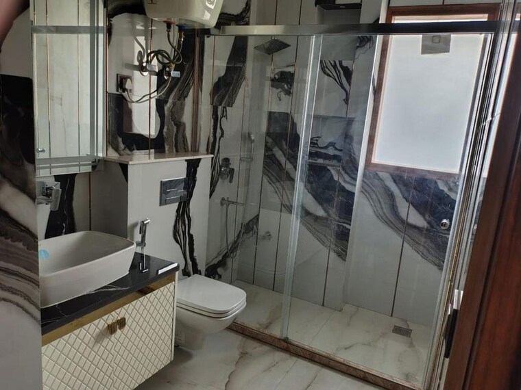 Washroom, dlf cyber city 4 Bedroom 500 Sq.Ft. Builder Floor In Dlf Cyber City Gurgaon 10466276