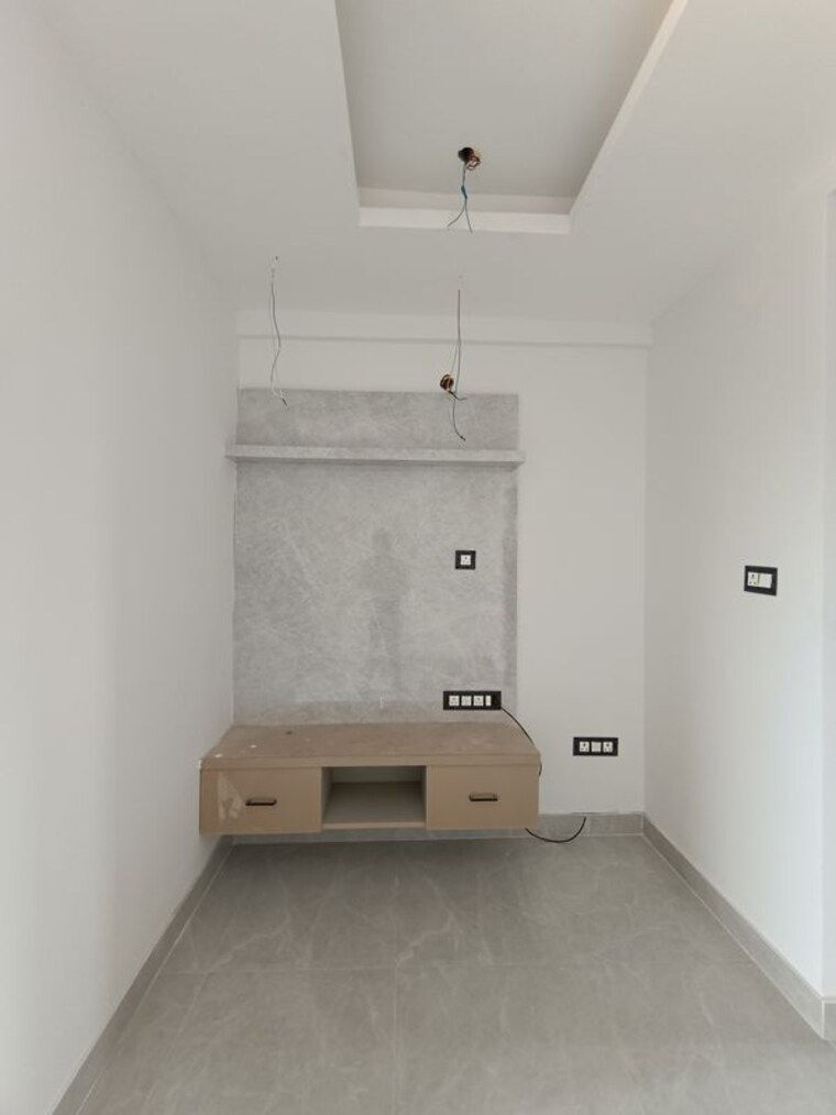Bathroom, reliable layout 1 Bedroom 550 Sq.Ft. Builder Floor In Reliable Layout Bangalore 10466279