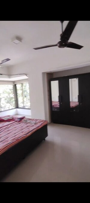 Bedroom in 2 BHK Apartment at Ashish CHS Vile Parle West, Vile Parle West – for Rent