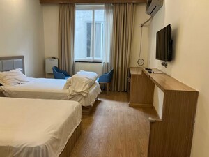 Bedroom in  Pg at Dlf City Phase 3 – for Rent