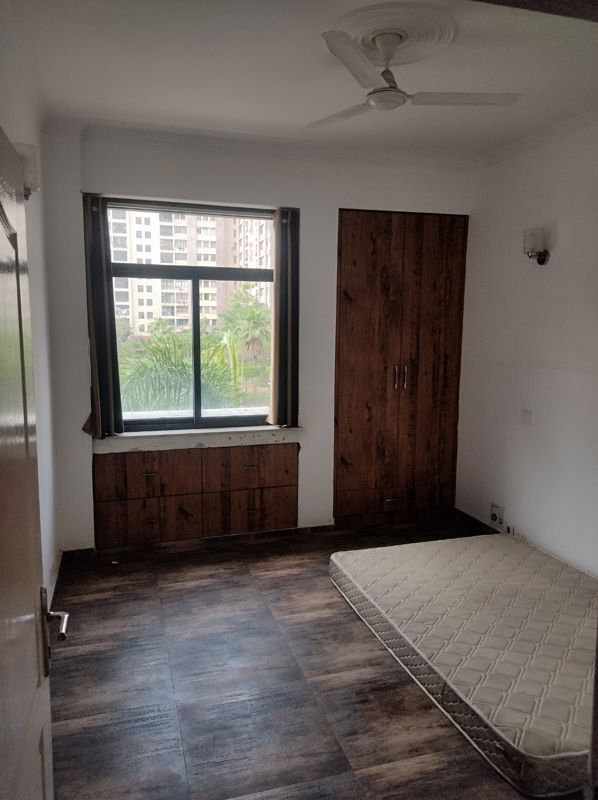 3 BHK + Extra Room 2111 Sq.Ft. Apartment in Unitech Habitat
