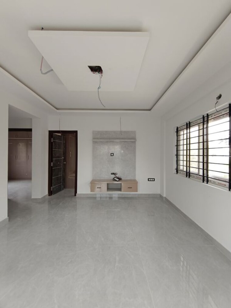 Room, reliable layout 2 Bedroom 1200 Sq.Ft. Builder Floor In Reliable Layout Bangalore 10466294
