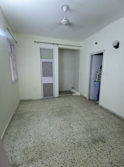 2 BHK Apartment For Sale in Eros Southend Apartments