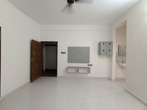 Room in 2 BHK Builder Floor at Hal Layout – for Rent