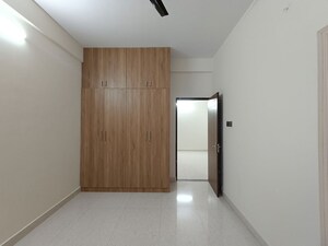 Room in 2 BHK Builder Floor at Hal Layout – for Rent