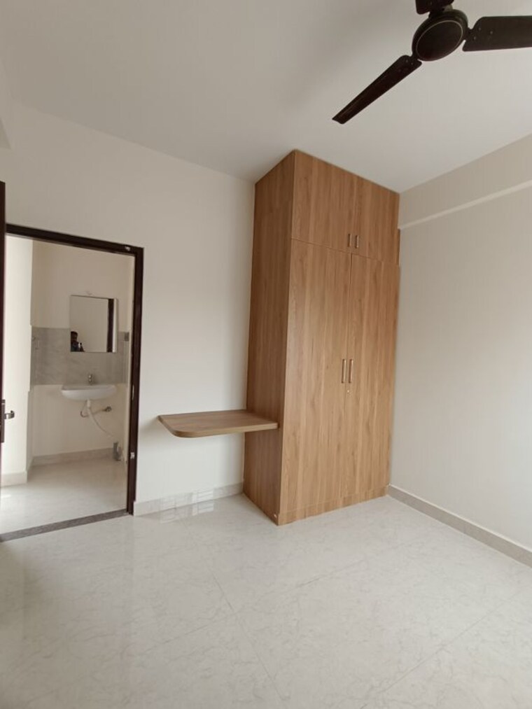 Room, hal layout 2 Bedroom 1200 Sq.Ft. Builder Floor In Hal Layout Bangalore 10466367