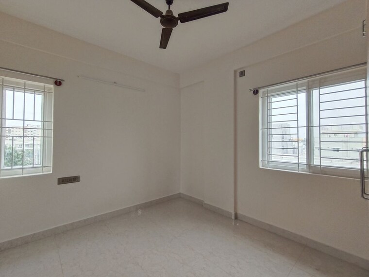 Room, hal layout 2 Bedroom 1200 Sq.Ft. Builder Floor In Hal Layout Bangalore 10466367