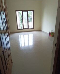 2 BHK Builder Floor For Sale in Perungalathur