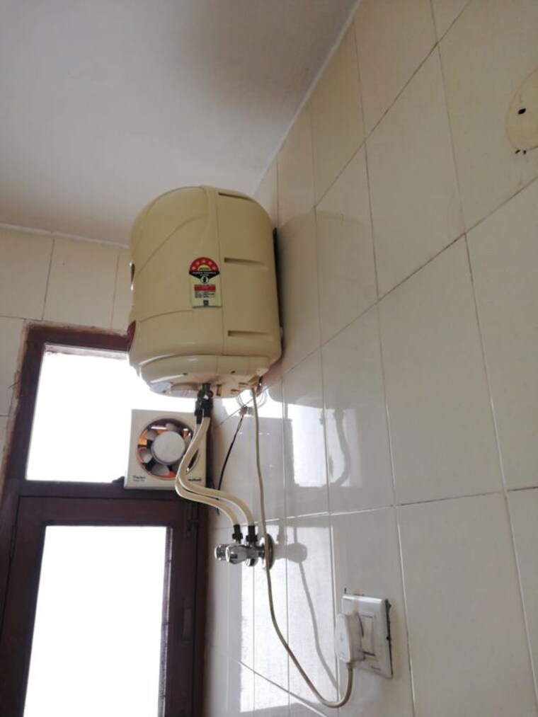 Bathroom, penta-homes 2 Bedroom 1700 Sq.Ft. Apartment In Vip Road Zirakpur 10466372