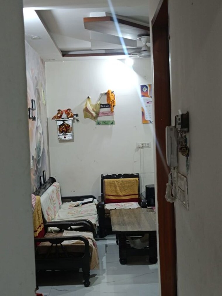 Living Room, roop nagar 2 Bedroom 540 Sq.Ft. Apartment In Roop Nagar Delhi 10436925