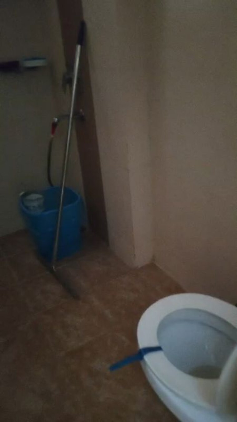 Attached Bathroom, ramprastha-city-the-view 3 Bedroom 1875 Sq.Ft. Apartment In Sector 37d Gurgaon 10466381