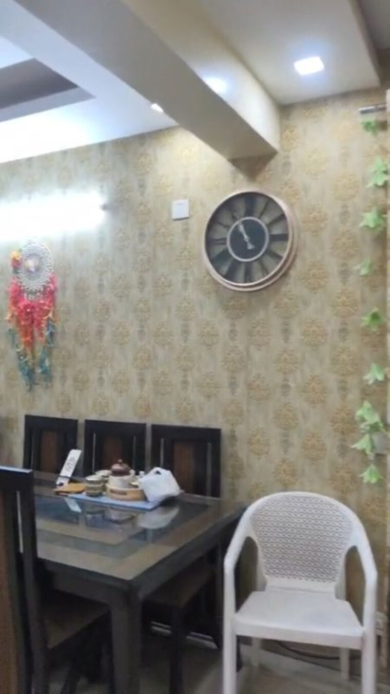 Dining area, ramprastha-city-the-view 3 Bedroom 1875 Sq.Ft. Apartment In Sector 37d Gurgaon 10466381