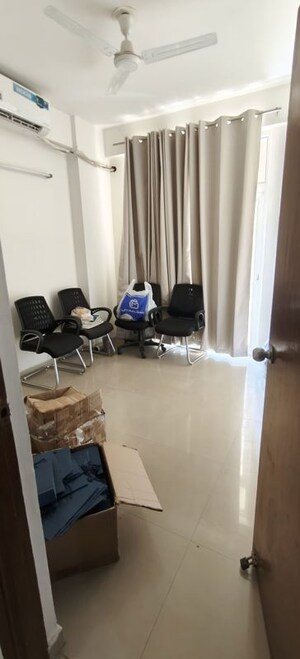 Team Area in 2 BHK Apartment at Gaur 14th Avenue High Street, Sector 16c Greater Noida – for Rent