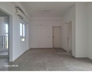 Room in 3 BHK Apartment at Mapsko Mount Ville, Sector 79 – for Rent