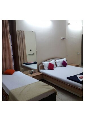  Pg For Rent in Sector 12 Dwarka