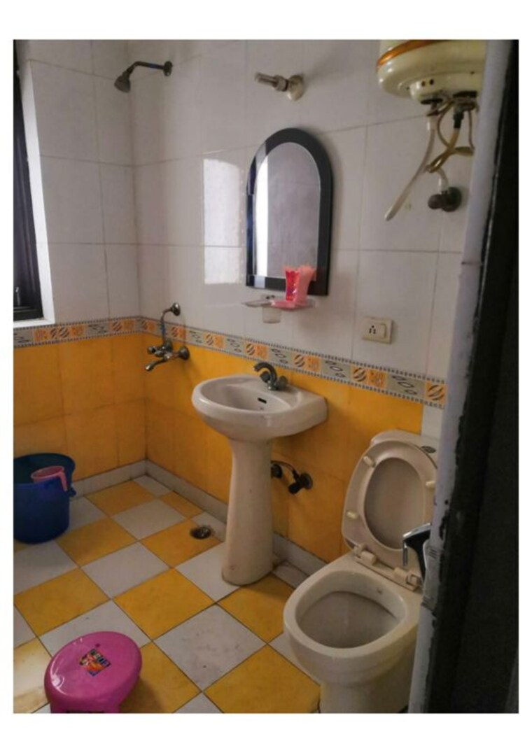 Washroom, sector 12 dwarka Pg For Boys & Girls In Sector 12 Dwarka 10466127