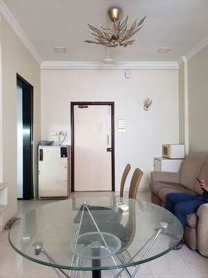 1 BHK Apartment For Rent in Sneh Sadan Apartments, Colaba