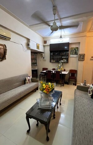 2 BHK Apartment For Rent in Worli Naka